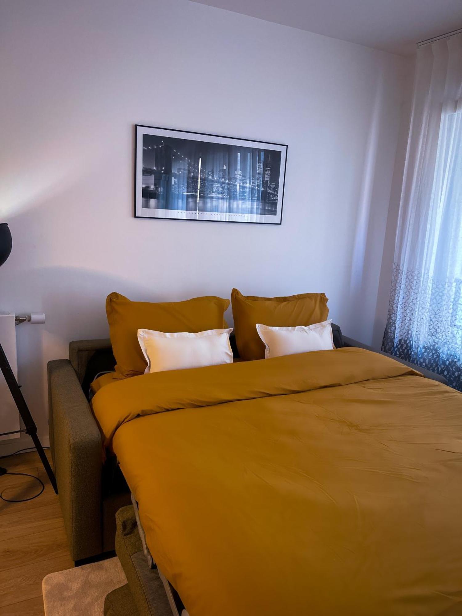 Grand Appartement Clichy Exterior photo